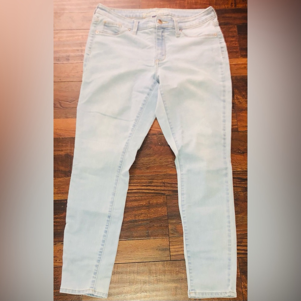 Universal Thread Light Blue Women's Jeans - Size 10/30R stretchy